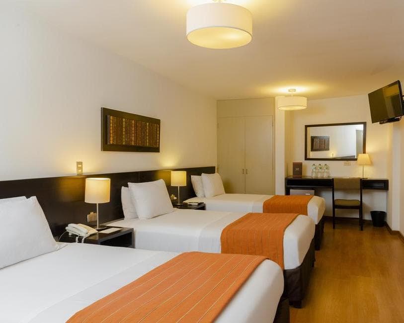 Los Girasoles Hotel , 