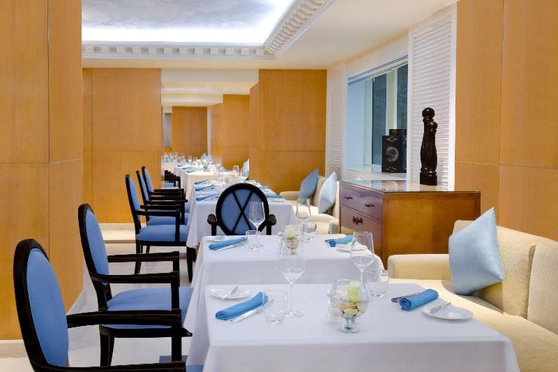 Kempinski Nile Hotel, RES