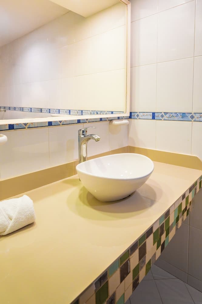 Hotel Américas, Bathroom