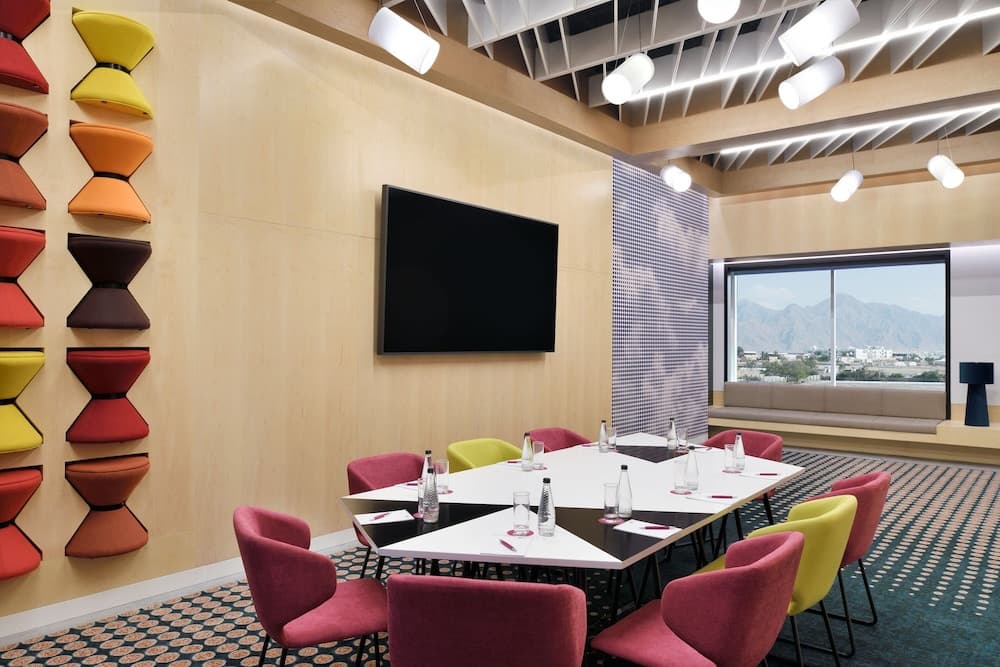 Aloft Muscat, Meeting facility
