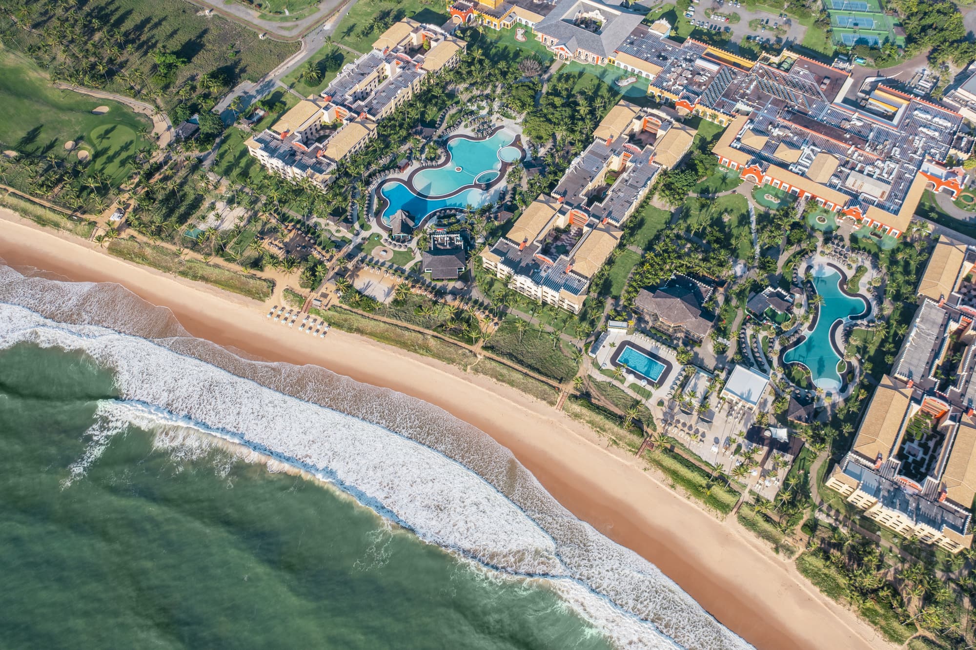 Iberostar Waves Bahia, General view