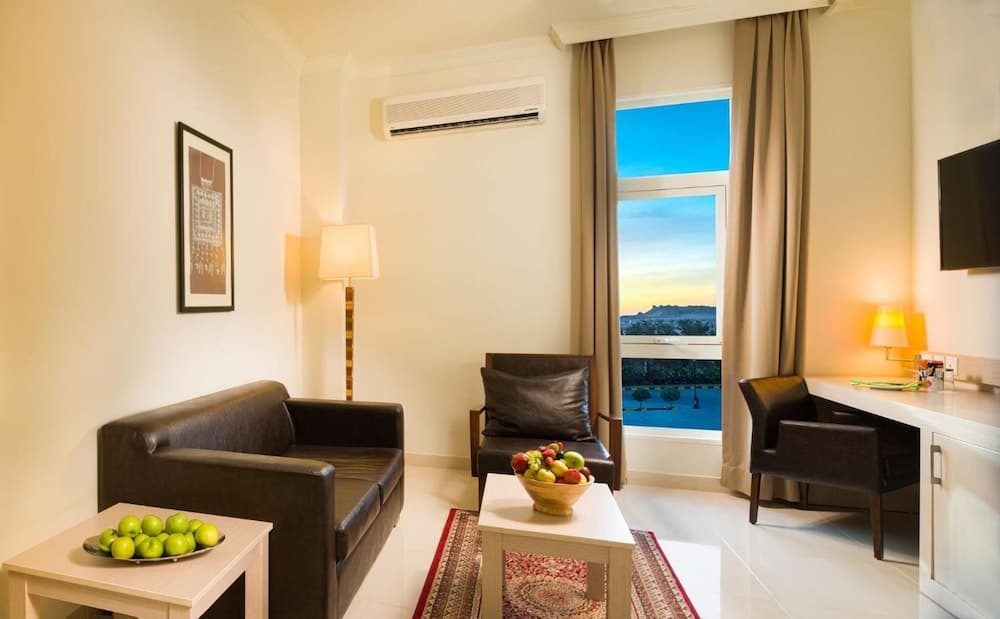 City Hotel Duqm, Living room