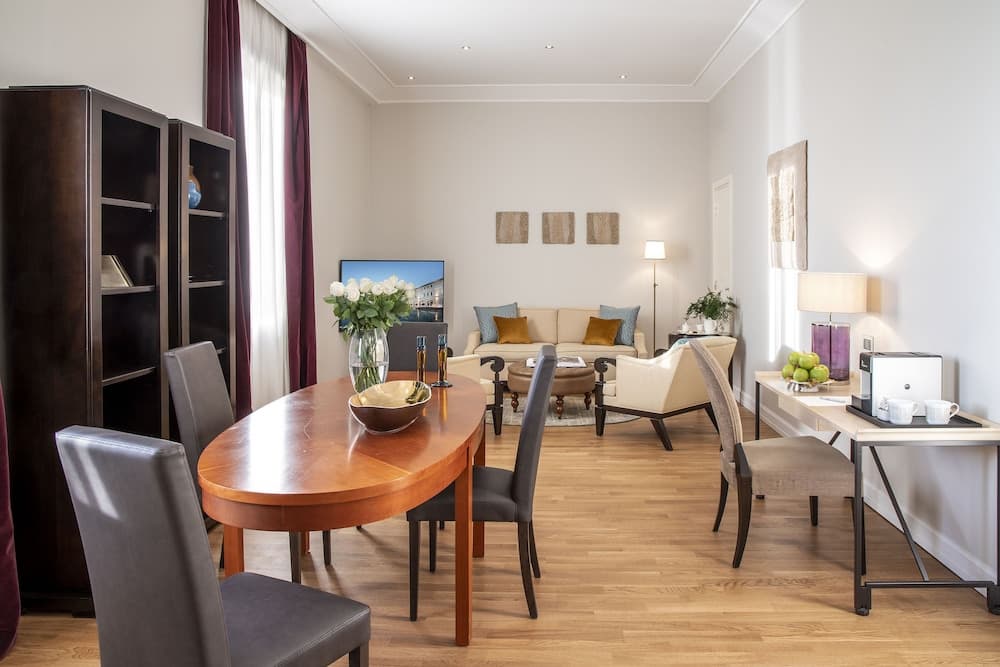 Terme di Saturnia Natural Spa & Golf Resort, Living Room