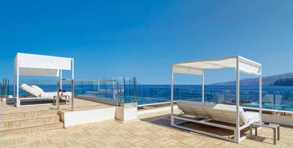 xx-H10 Tenerife Playa - GATTINONI, Sundeck