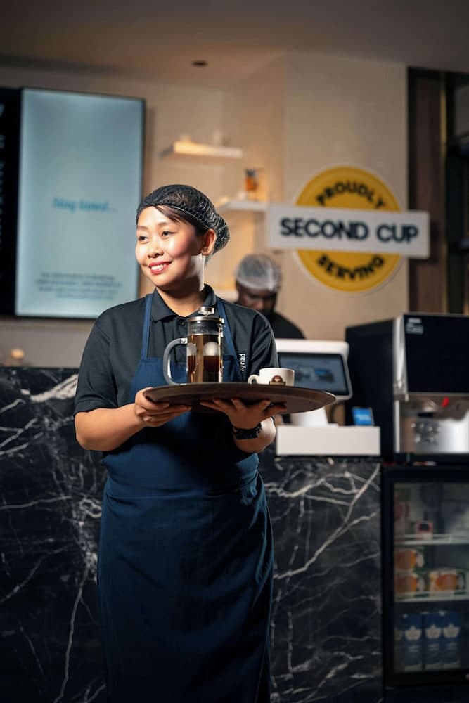 Kyriad Muscat, Food and drink