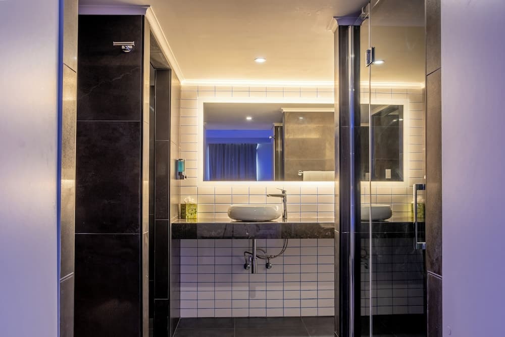 TRYP by Wyndham Aruba [Exclusivo Bloqueos], Bathroom