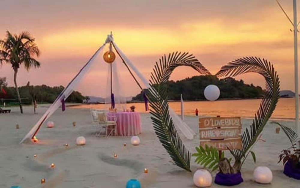 Berjaya Langkawi Resort, Couples dining