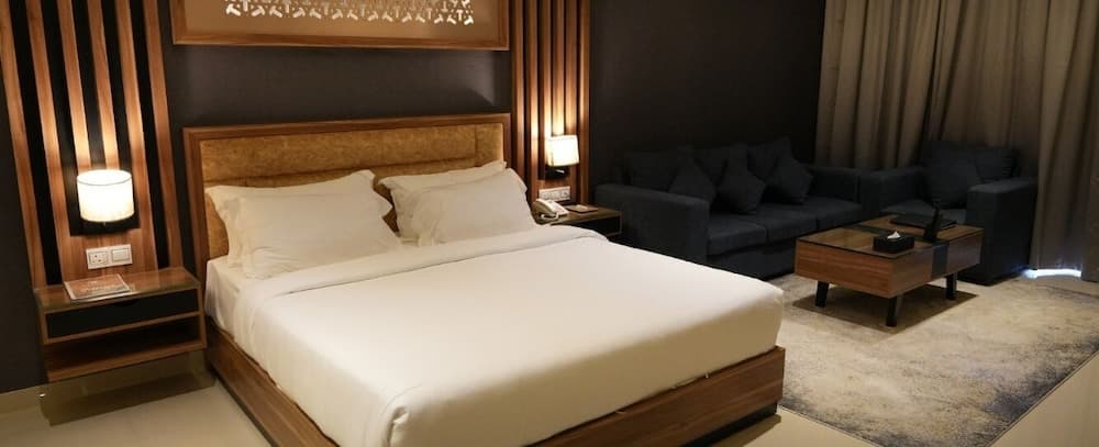 The Plaza Hotel and Resort, Room