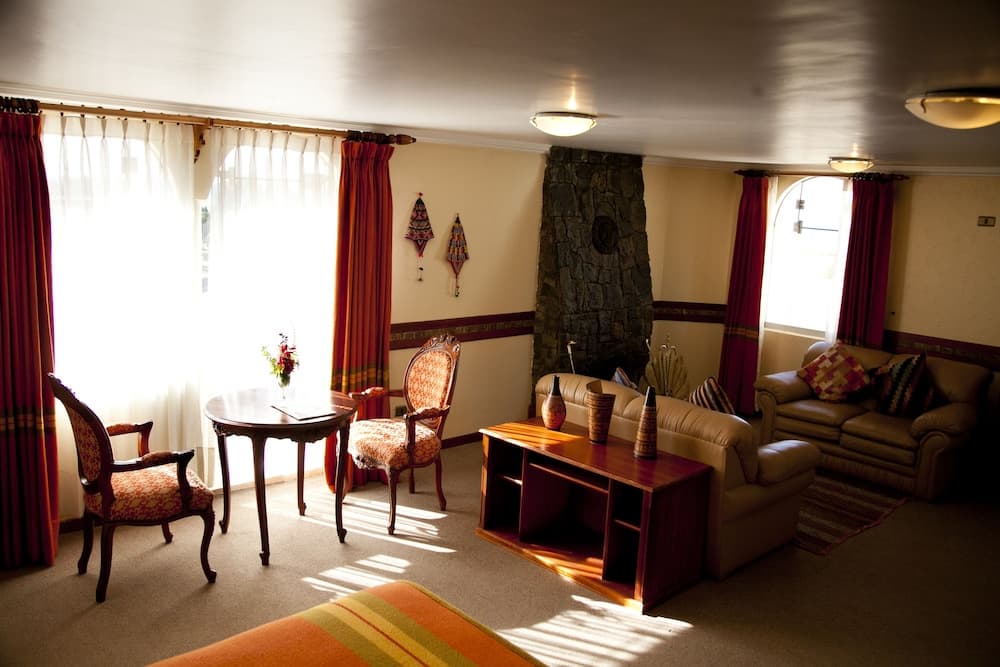 Taypikala Hotel Lago, Living area