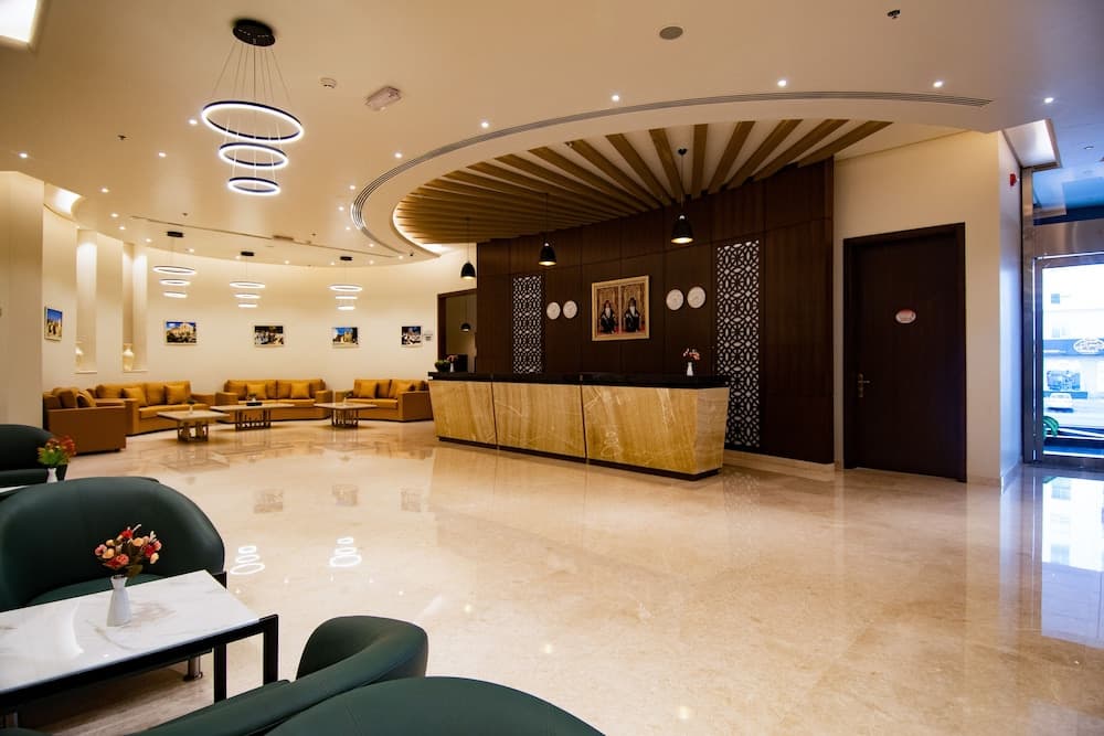 Rozana Hotel, Reception