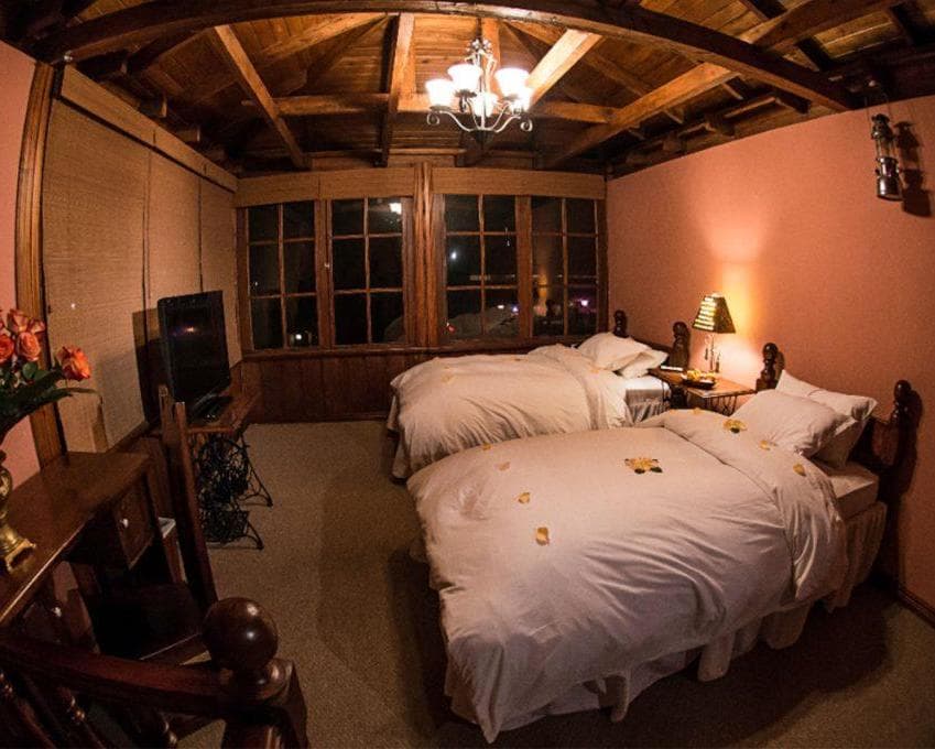 HOSTERIA LA ANDALUZA , 