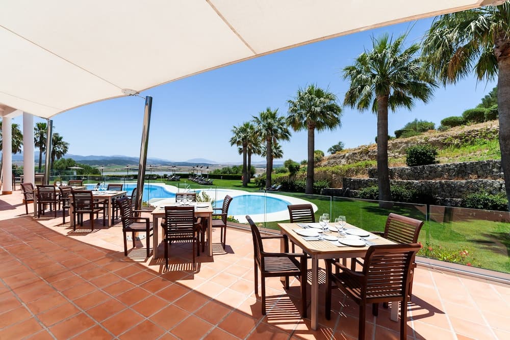 Hotel Fairplay Golf & Spa Resort, Outdoor dining