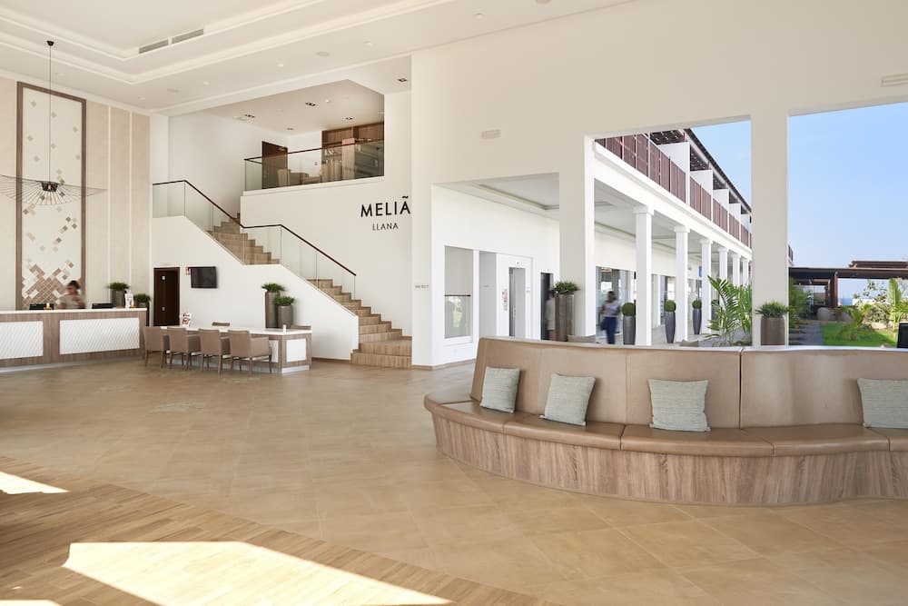 Melia Llana Beach Resort & Spa - Adults Only (18+), Salon de la réception