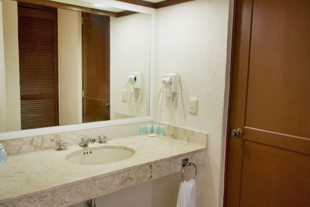 All Ritmo Cancun Resort & Water Park - All Inclusive [EXCLUSIVO BLOQUEOS], Bathroom