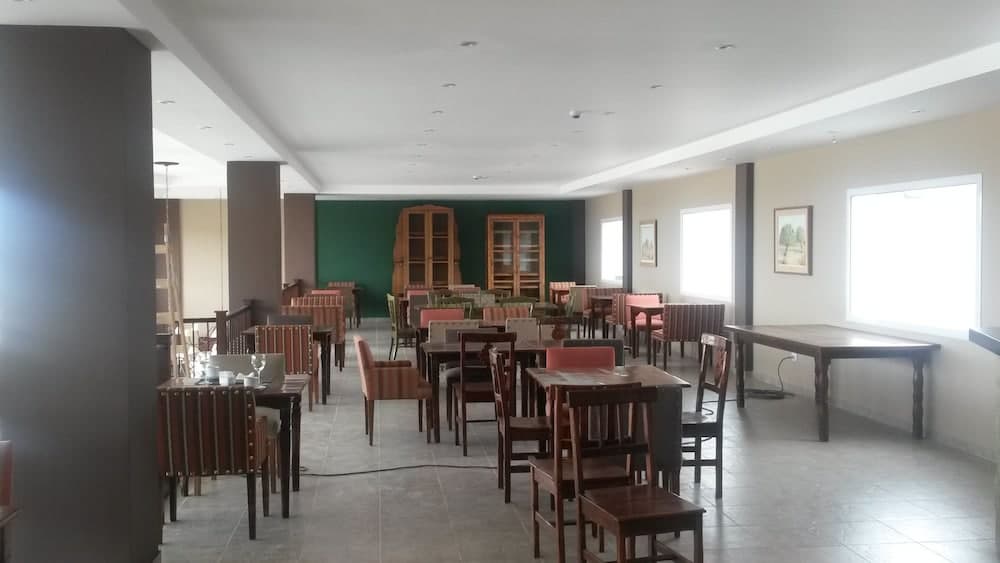Las Dunas Hotel, Restaurante