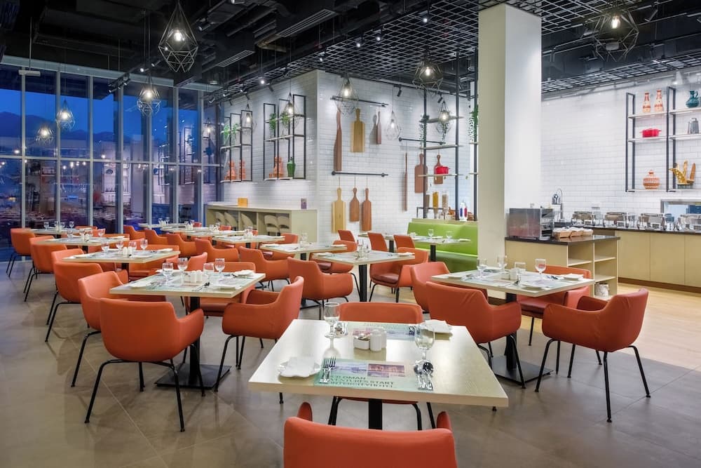 Intercityhotel Bawshar Muscat, Breakfast area