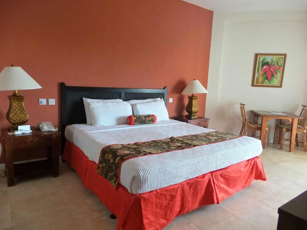 OLD102-Coyaba Beach Resort - GATTINONI, Room