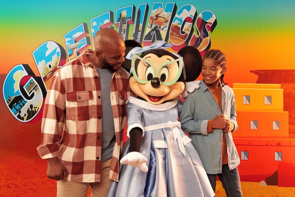 Disney Hotel Santa Fe, Interior