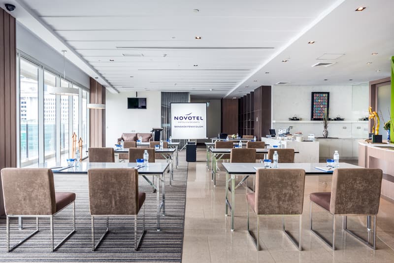 Novotel Bangkok Fenix Silom, CON