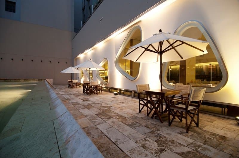 Dazzler Recoleta, PIS