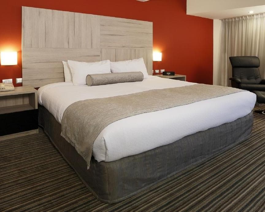 Crowne Plaza Hotels & Resorts, 