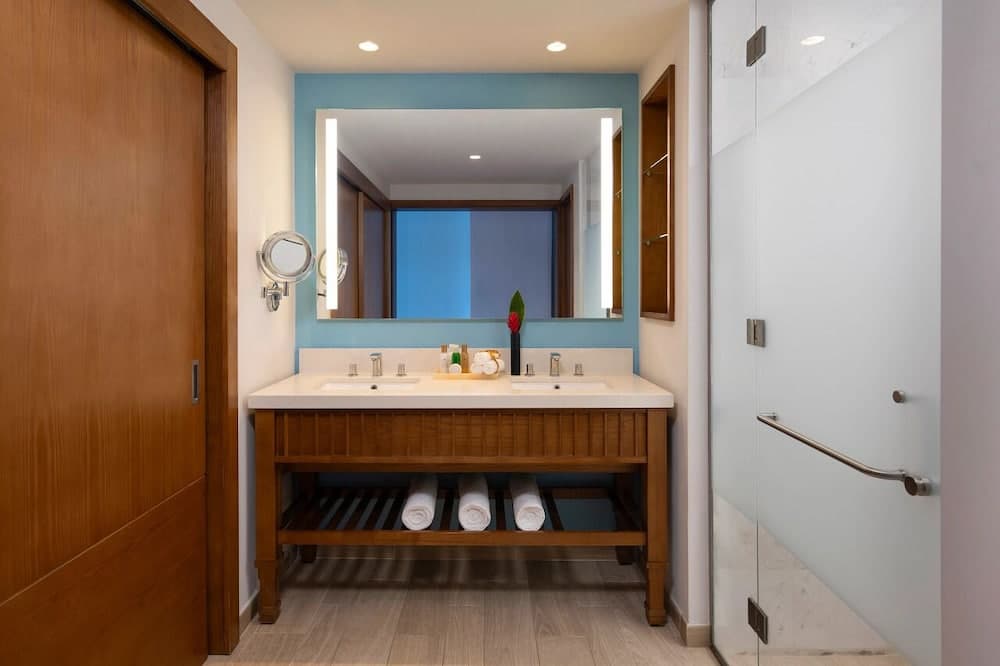 Dreams Cap Cana Resort & Spa, Bathroom