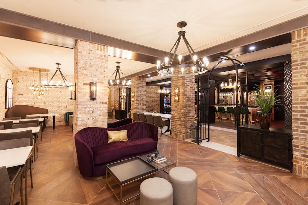 Westgate New York Grand Central, Lobby lounge