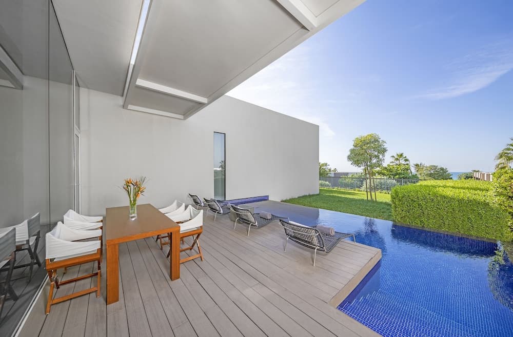 The Oberoi Beach Resort, Al Zorah, Private pool