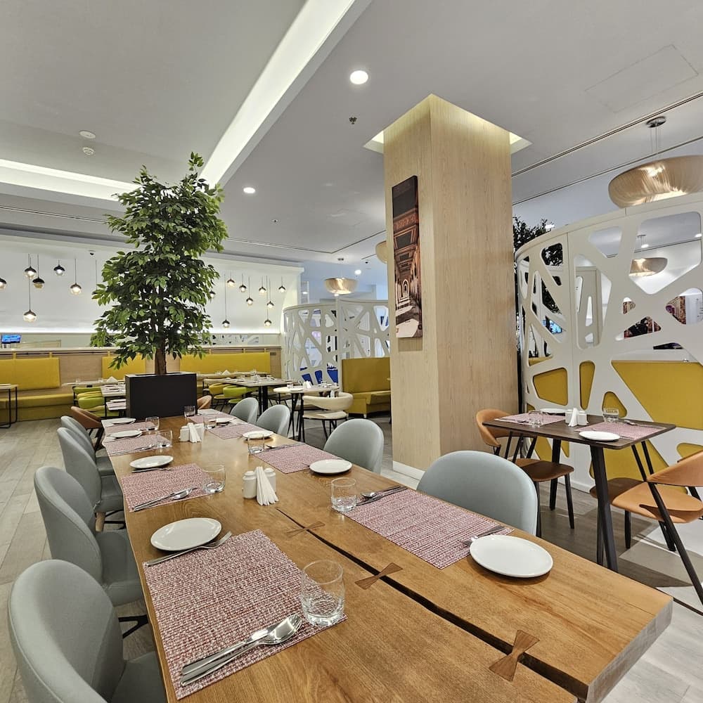 Swiss-Belinn Airport Muscat, Restaurant