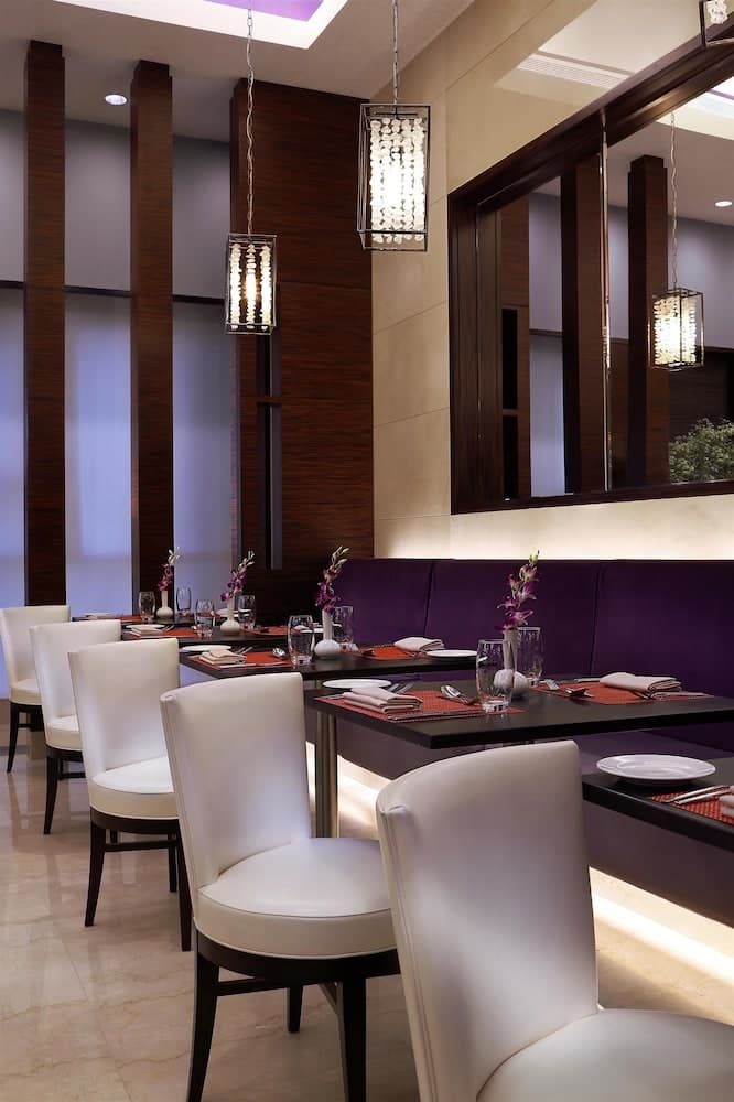 Swissotel Makkah, Restaurant
