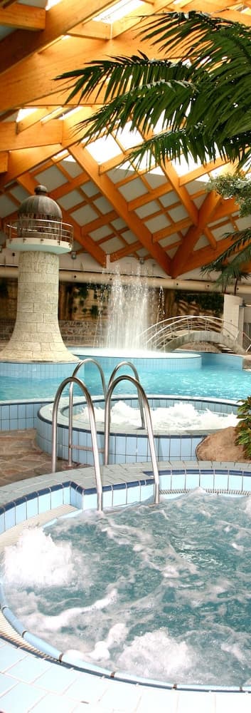 Hotel Hills Congress & Termal Spa Resort, Indoor pool