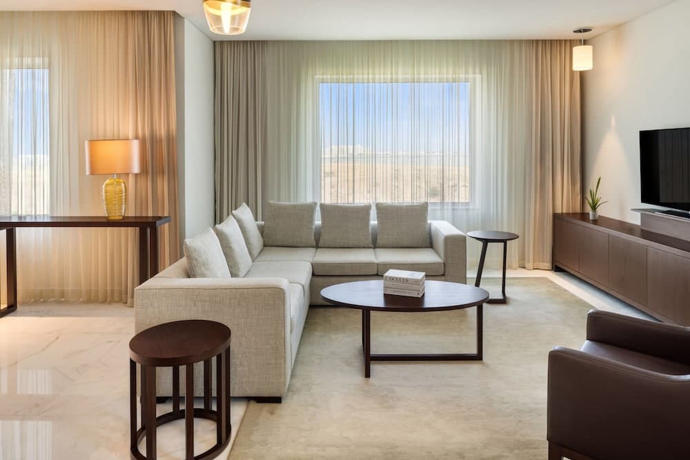 JW Marriott Hotel Muscat, Living room