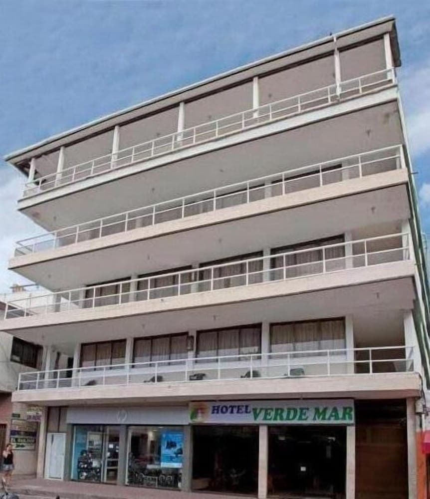 Hotel Verde Mar, Front of property