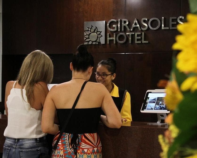 Los Girasoles Hotel , 