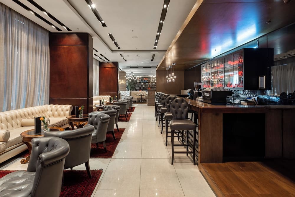 PEPPERCLUB HOTEL, Bar (on property)