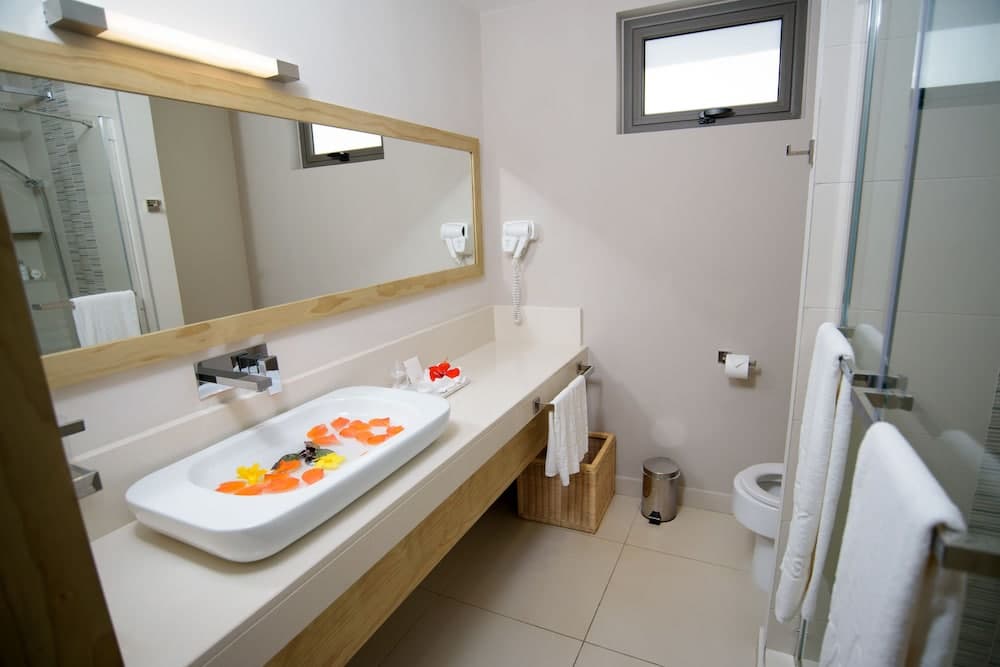 Anelia Resort & Spa, Bathroom