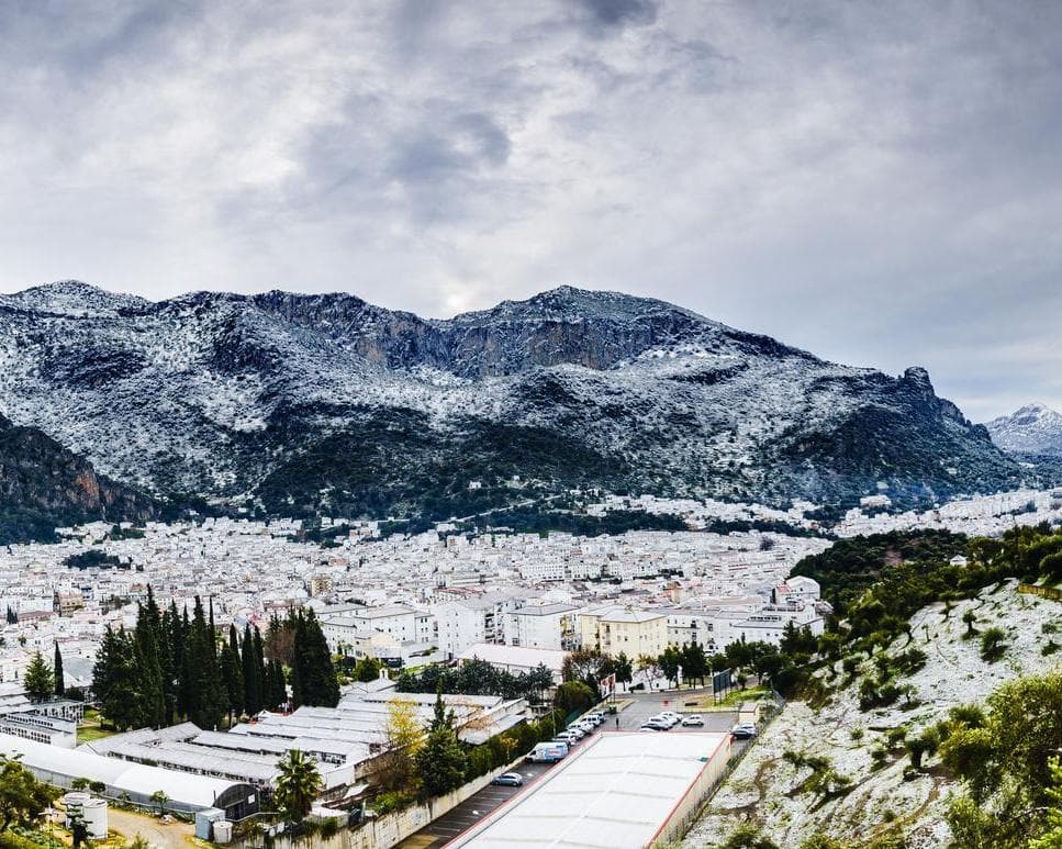 Vacaciones ECO: Pueblos Blancos (desde otros orígenes en tren)