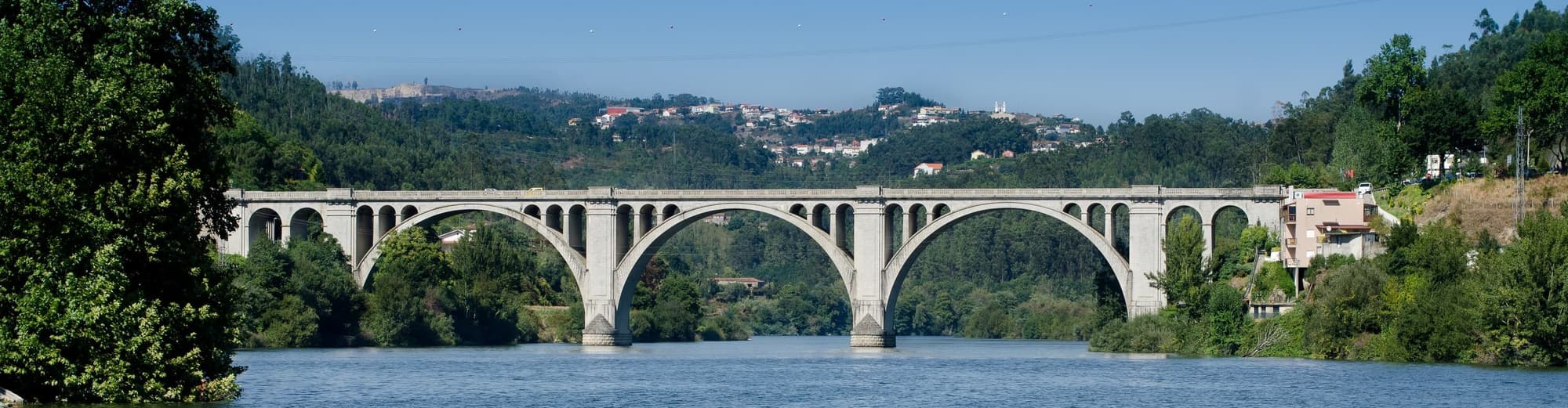 Entre os Rios, Portugal