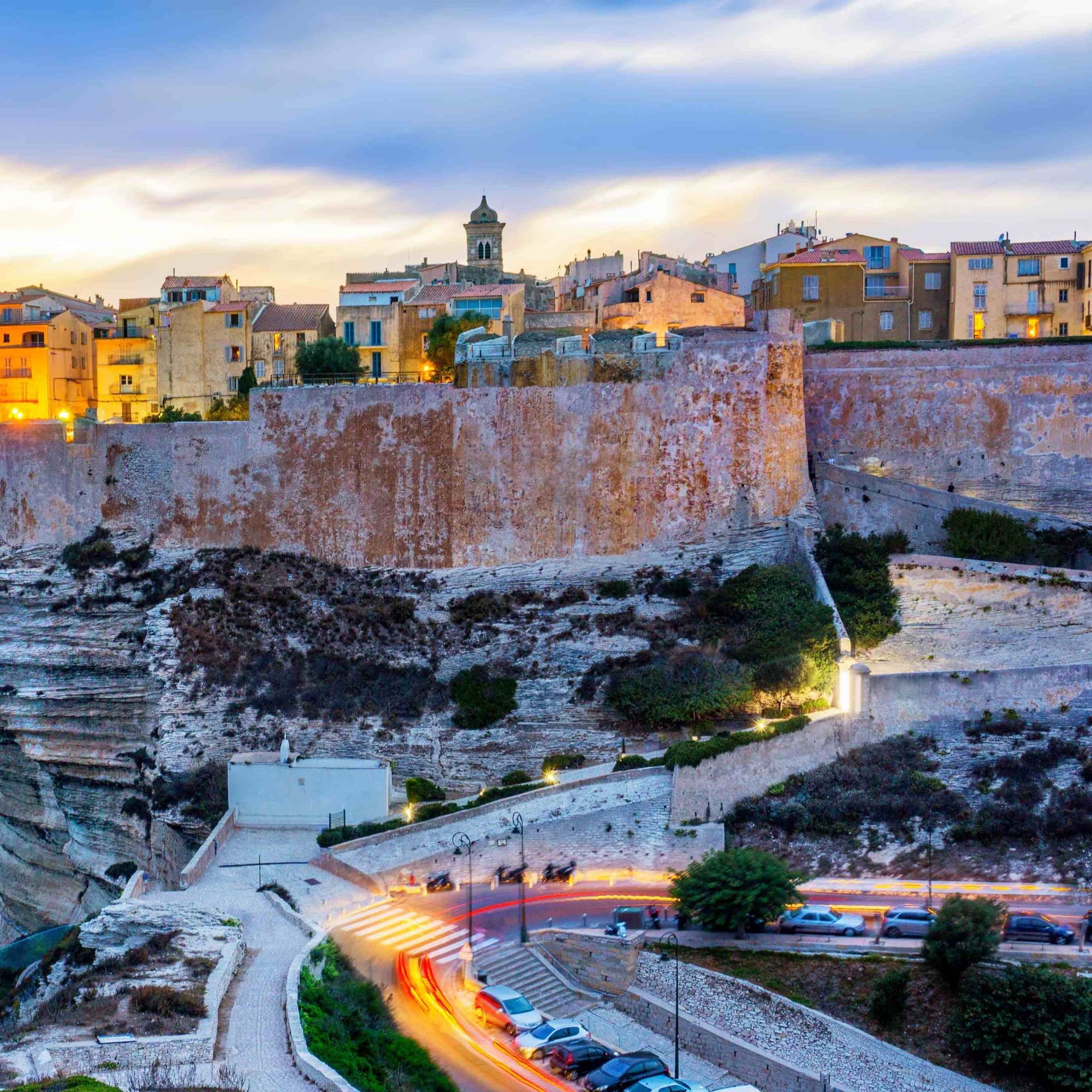 JOUR 2 - AJACCIO/PROPRIANO/SARTÈNE/BONIFACIO (140 kilomètres)