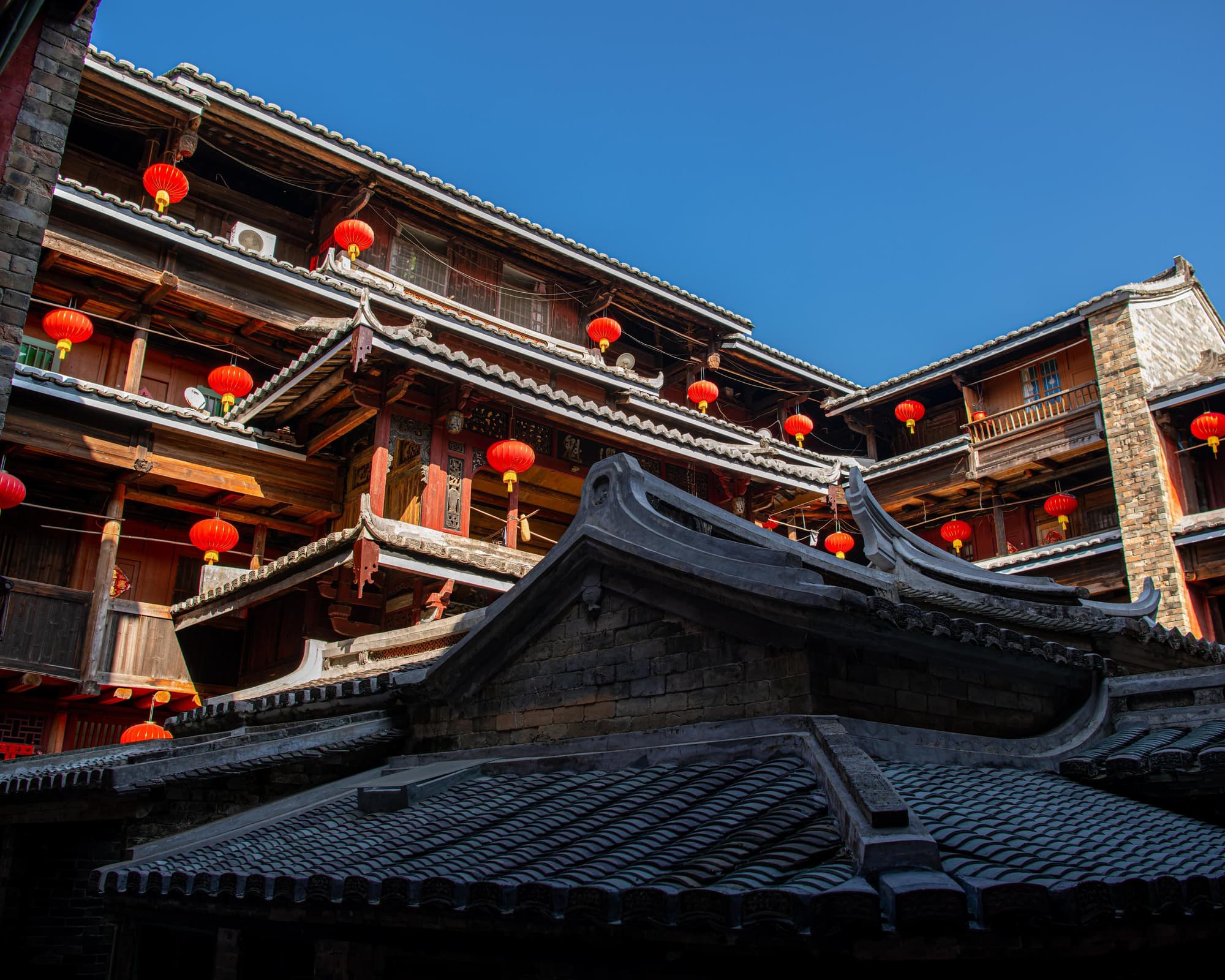 China: Bike Rides & Village Walks