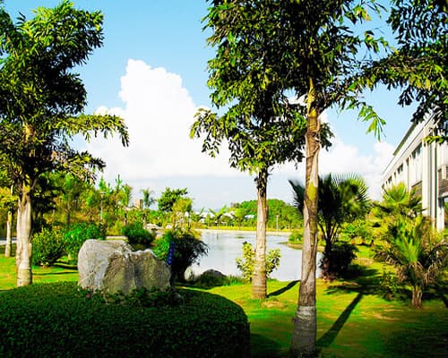 China's Hidden Highlights: Chengdu to Kunming