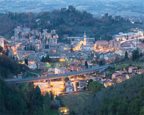 TOUR DELL’UMBRIA  IL TUO VIAGGIO NEL CUORE VERDE D’ITALIA 