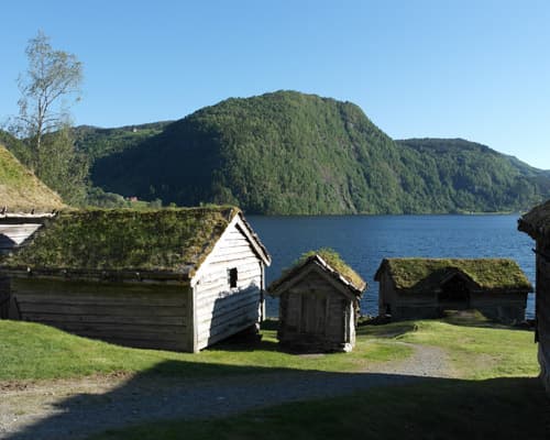 Tierra de Trolls, Fiordos y Ålesund