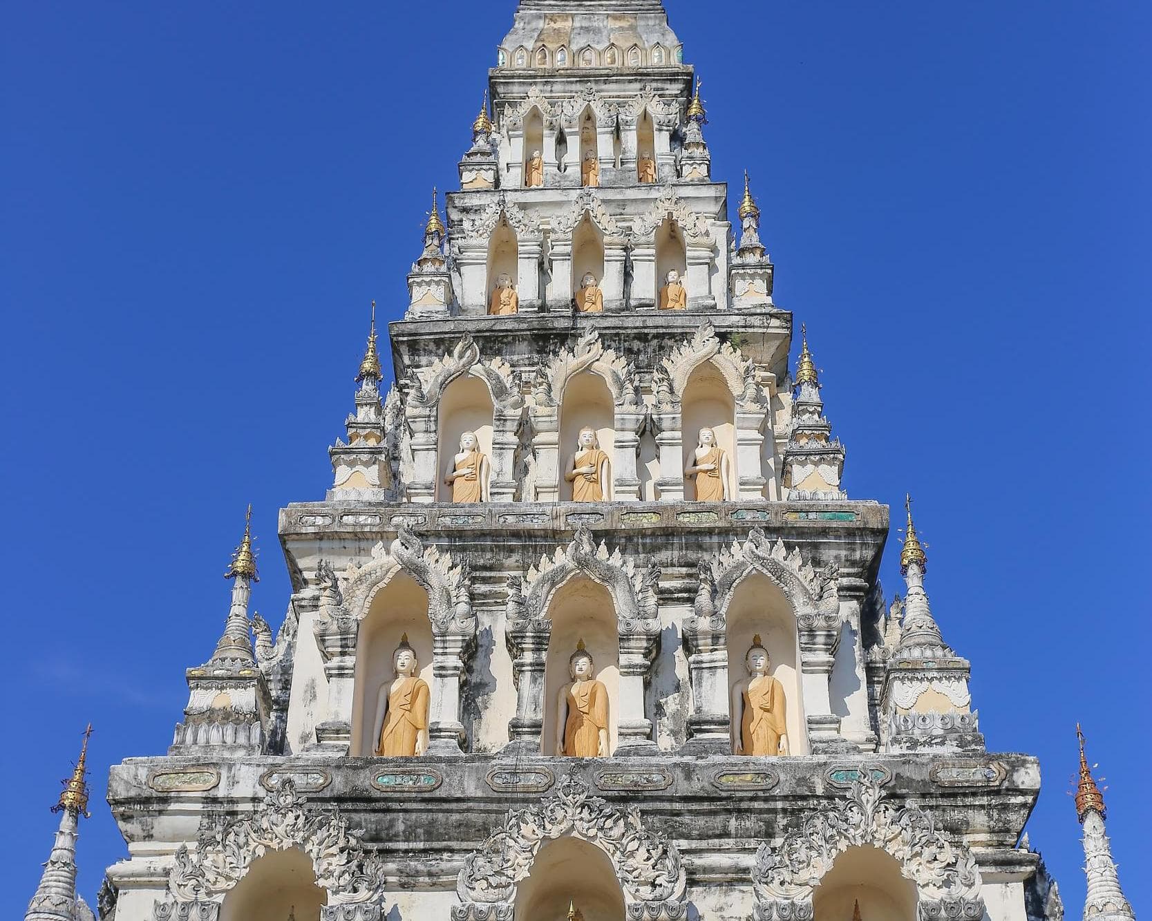 6 Days Around Thailand