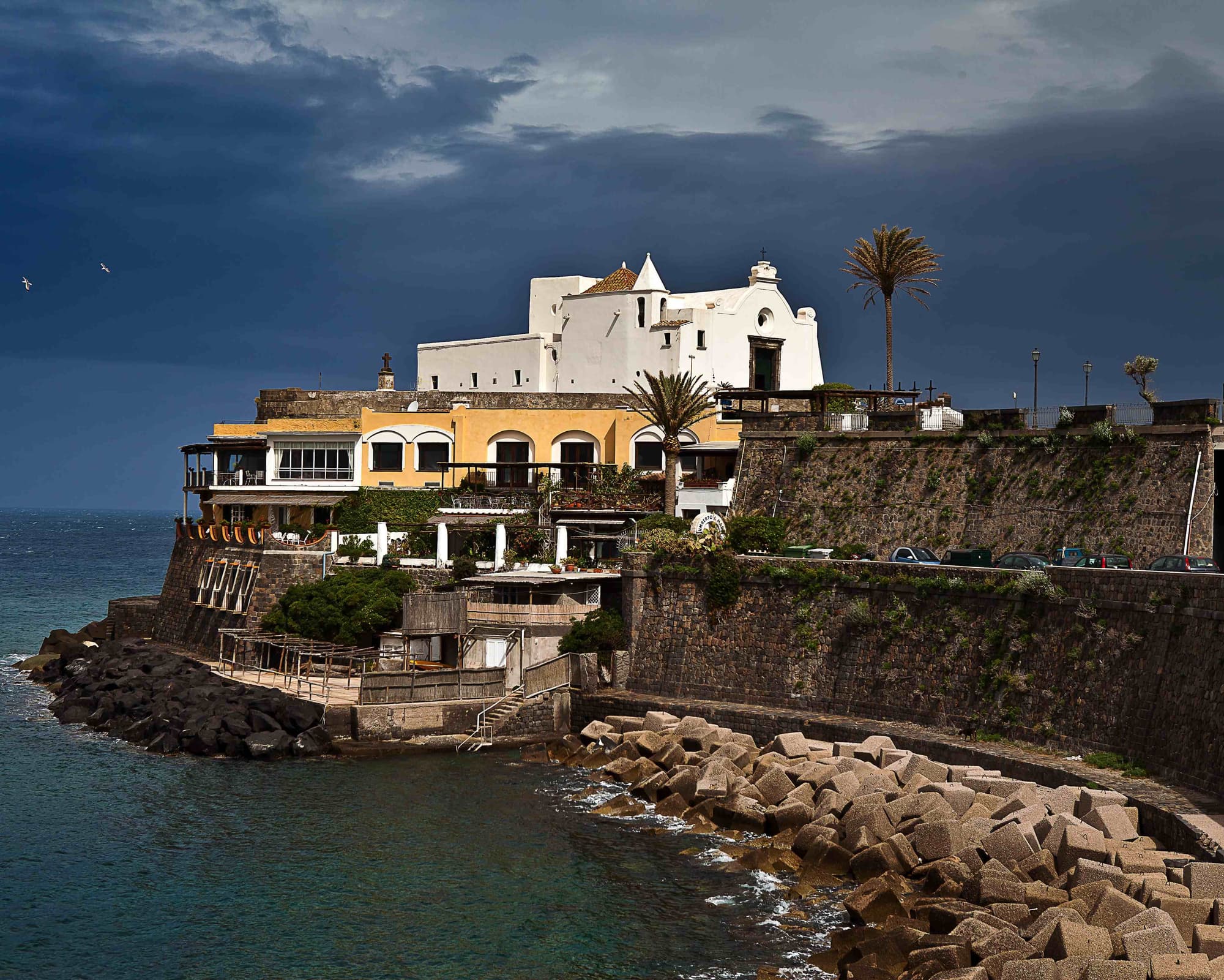 Isquia, el paraíso termal del Mediterráneo (desde otros orígenes en avión)