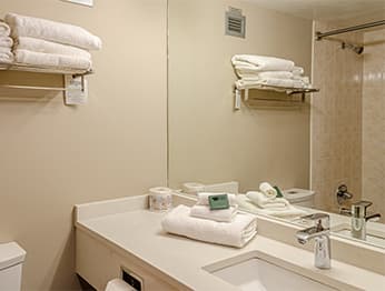 Nancy Greene's Cahilty Lodge, 