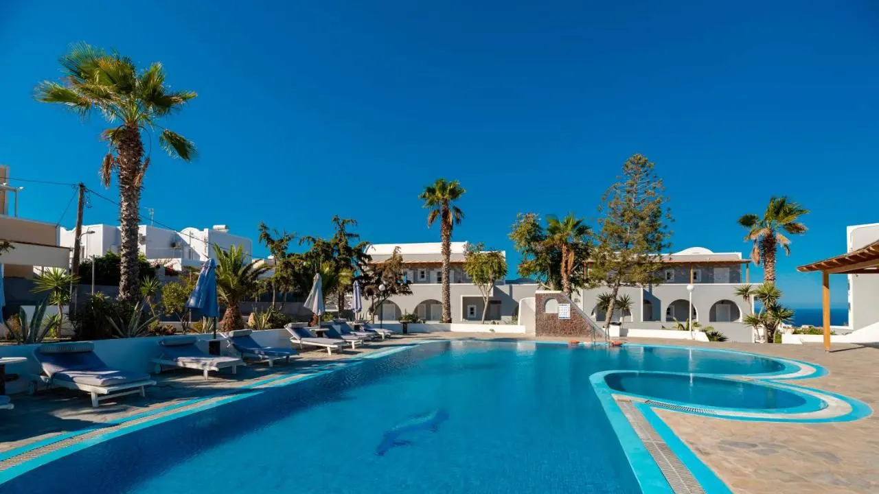 MAISTROS VILLAGE HOTEL SANTORI, 