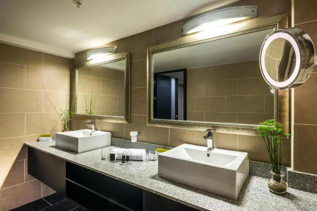 URBAN GREEN HOTEL & SUITES, 