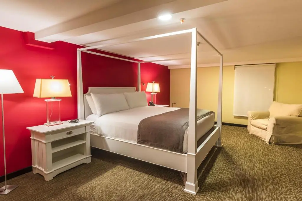 URBAN GREEN HOTEL & SUITES, 