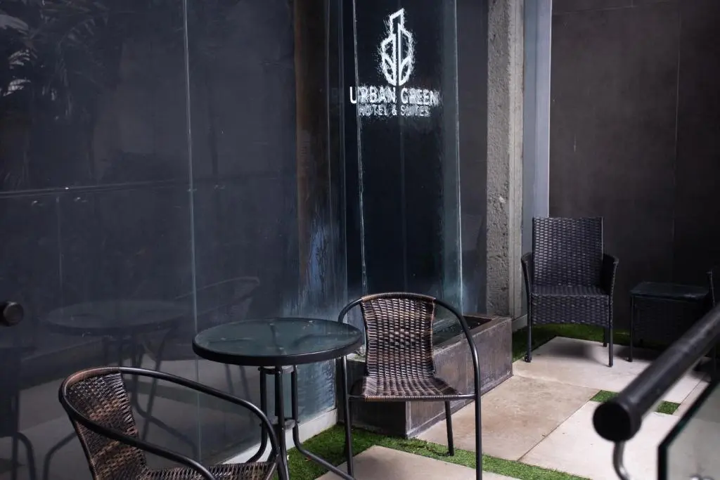 URBAN GREEN HOTEL & SUITES, 